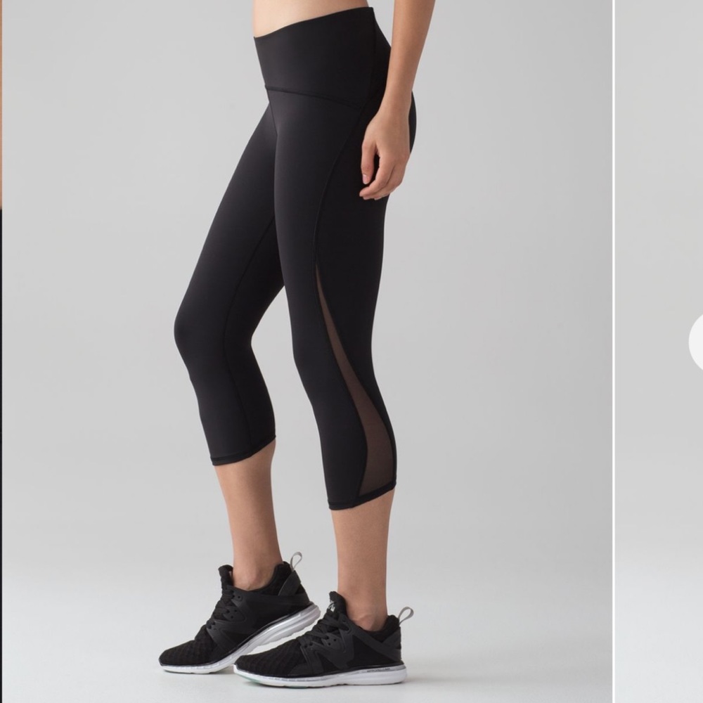 Lululemon Train Times Crop size 4 - Picture 2 of 7